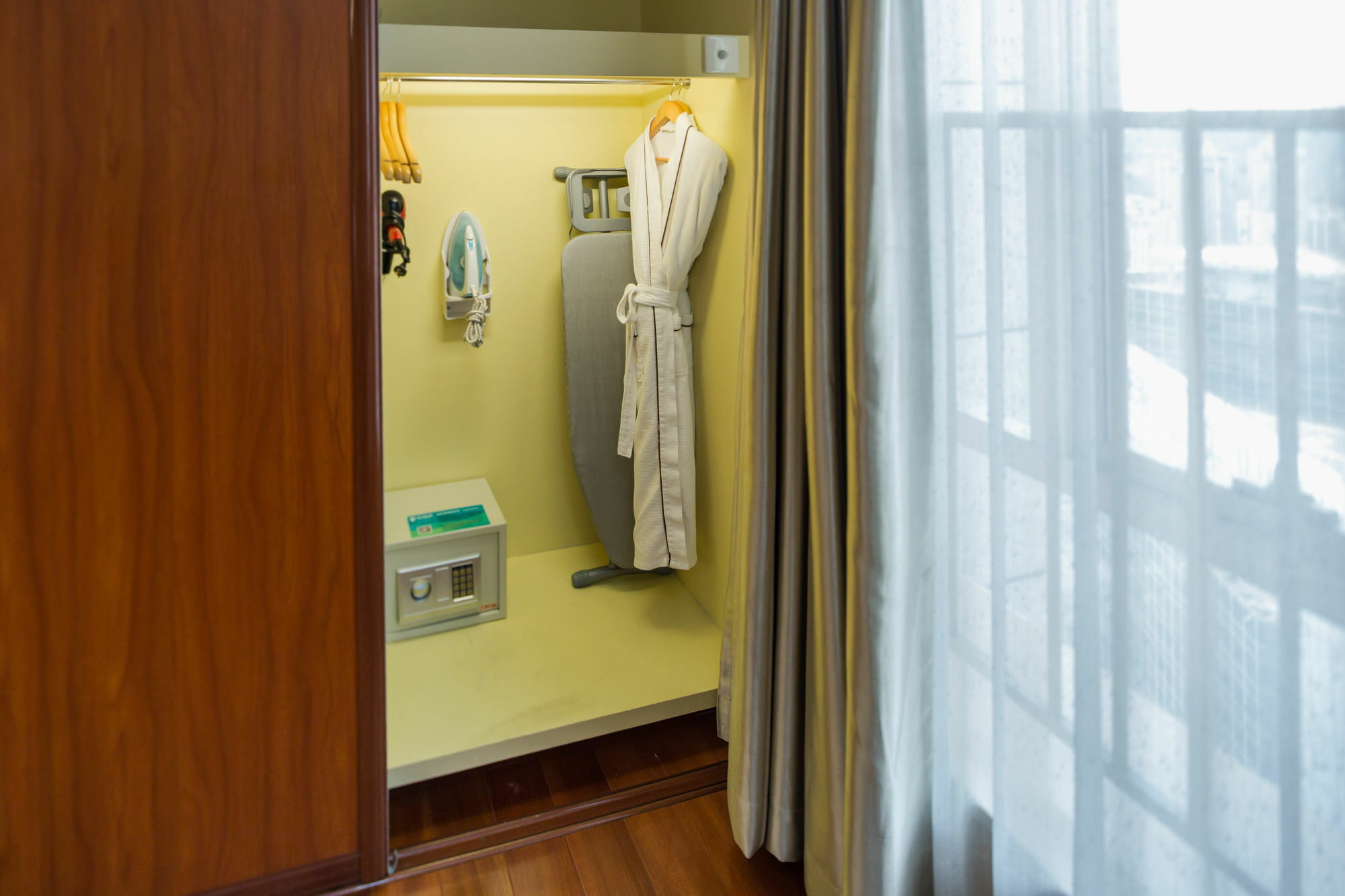 Waifiden Grand Easter International Apartment Kanton Exteriér fotografie